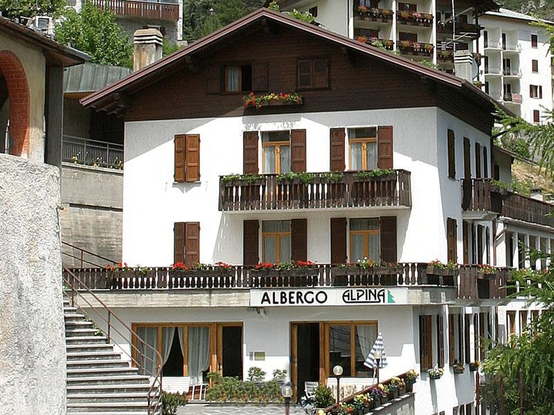 Albergo - B&B Alpina Premadio Buitenkant foto